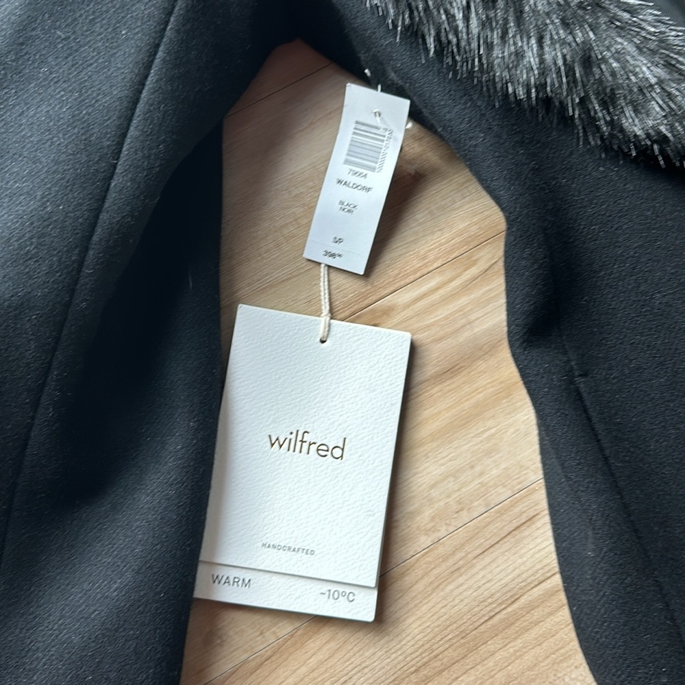 NWT aritzia handcrafted waldorf jacket size S - Picture 3 of 5
